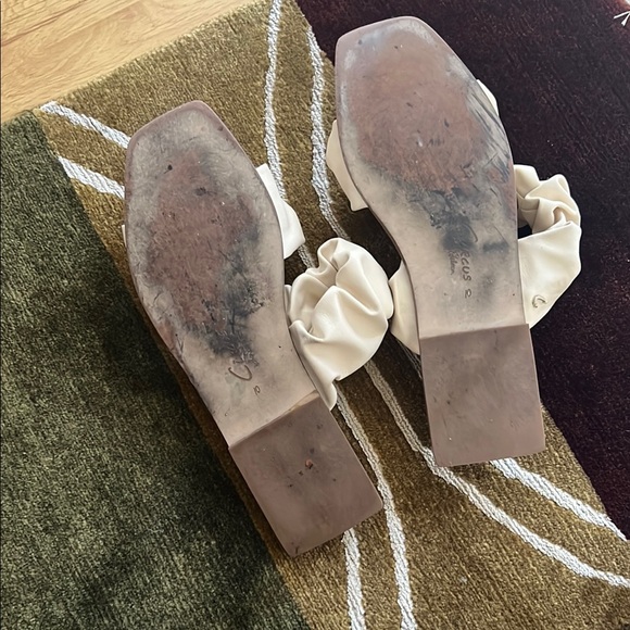 Cream Square-Toe Ruched Sandals - Picture 5 of 6